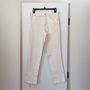 NWT H&M Women's High Rise Straight Leg Jeans, size 4, Creamy White